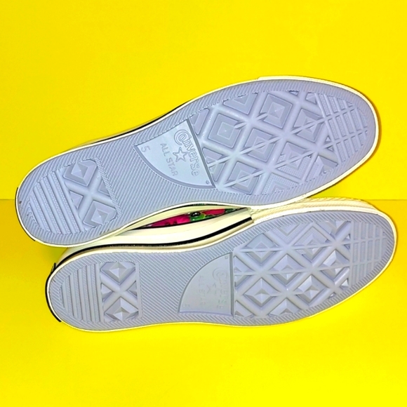 Converse Chuck 70 Heart of city floral print women's size 7. - Picture 5 of 9